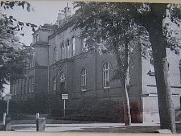 Historisches Foto der Staatlichen Chemischen Untersuchungsanstalt 1945